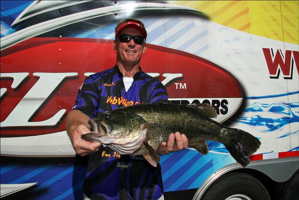 Image for Weyer leads Walmart FLW Series event on Cal Delta