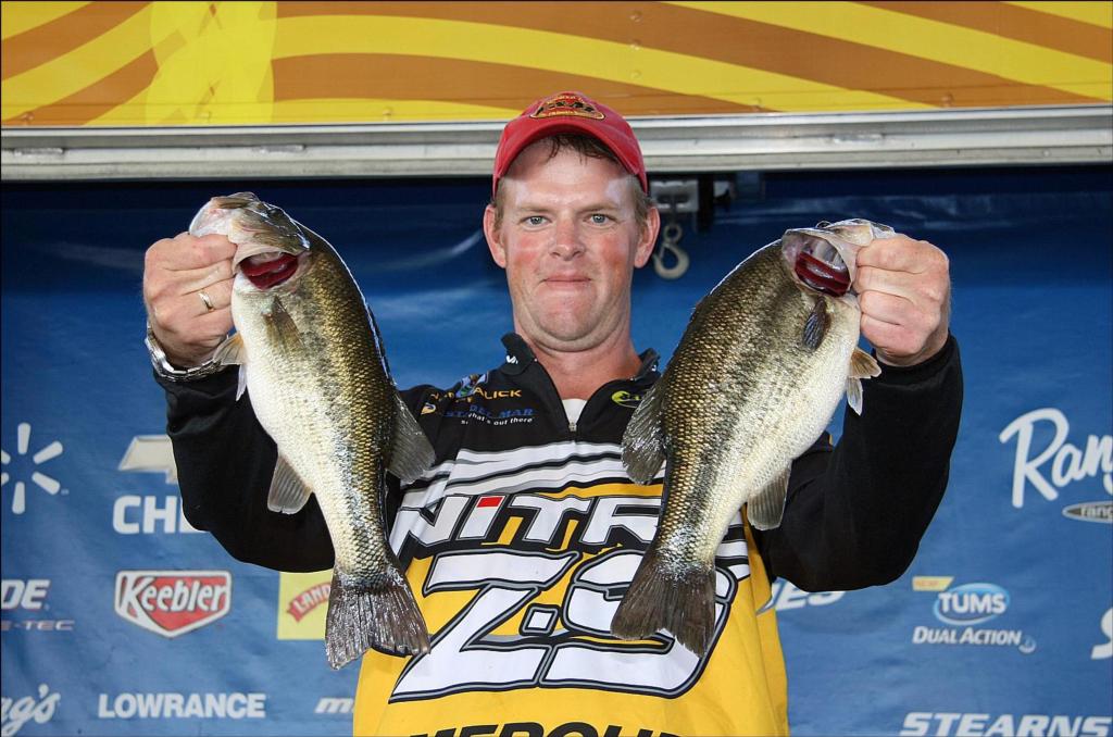 Image for Fralick cranks up a limit to keep Toledo Bend lead