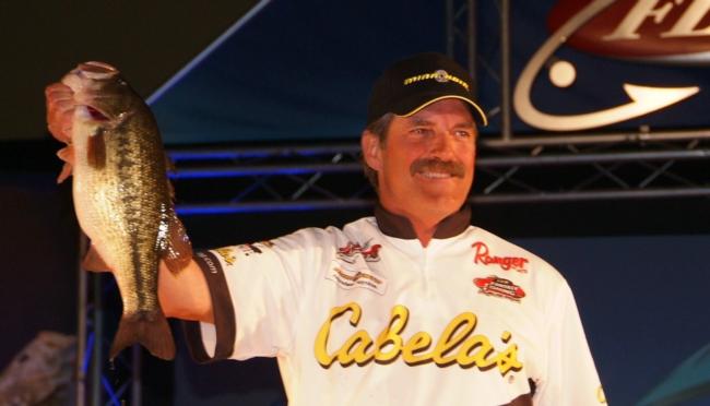 Pro Ron Shuffield caught a 17-pound, 10-ounce limit Saturday to finish the Table Rock event in second place.