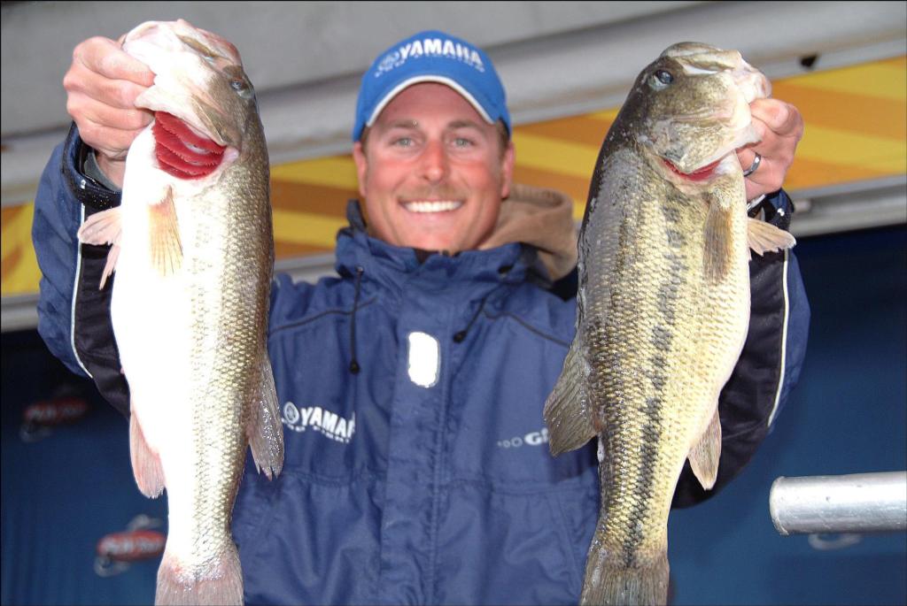Image for Thrift maintains significant lead at FLW Tour event presented by National Guard on Lake Norman