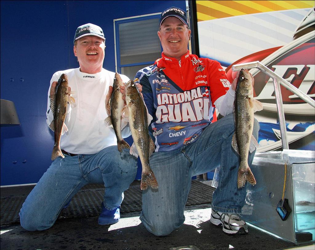 Image for Courts leads FLW Walleye Tour event on Illinois River