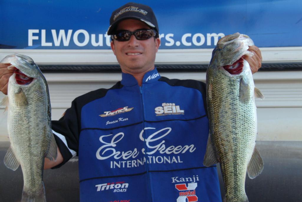 Image for Kerr leads FLW Series event on Lake Mead