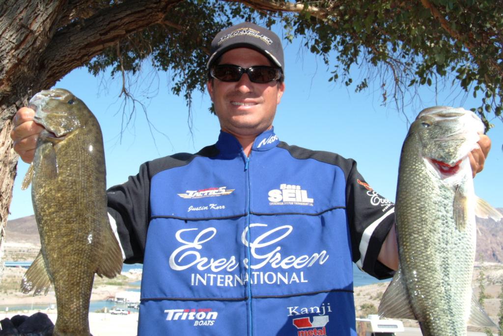 Image for Kerr hangs on to lead FLW Series event at Lake Mead