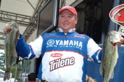 Pro Jacob Powroznik of Prince George, Va., took over third place with a total catch of 30 pounds, 5 ounces.