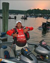 Sitting atop the pro division, Peter Yanni brings a 1-pound, 13-ounce lead into day two.