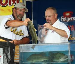 Flipping and pitching a Packer Craw kept West Virginia pro Bill Chapman in second place.