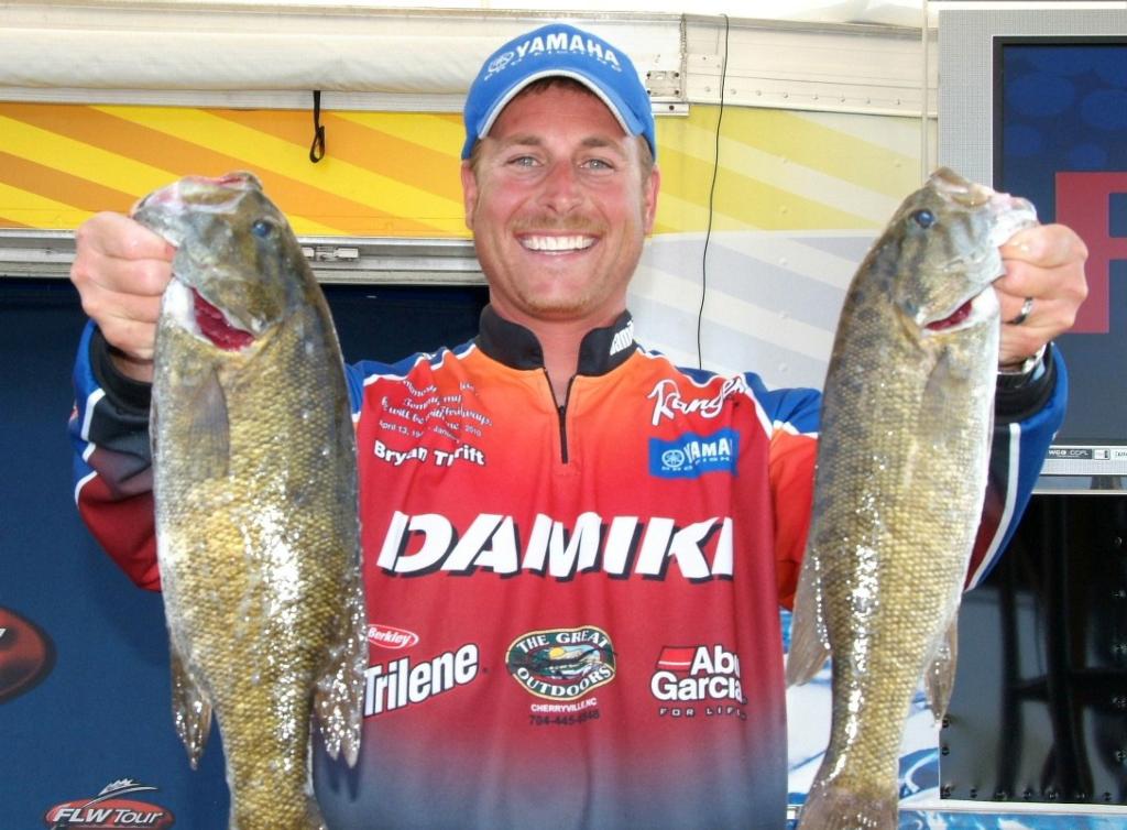 Image for Damiki renews with FLW Outdoors