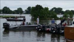 Overcast conditions greeted FLW Walleye Tour pros Thursday morning.