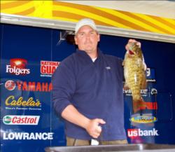 Pro Jamie Ferdarko of Dubois, Pa., is in second on Lake Erie with 13-7.