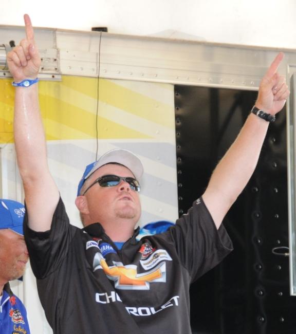 Mark Rose of Marion, Ark., claims another FLW Series victory on TVA water.