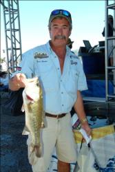 Pro Russ Barger of Boise, Idaho, used a two-day catch of 22 pounds, 15 ounces to move up from fifth place to third overall. 