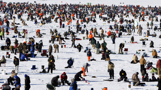 Image for Record ice-fishing tournament
