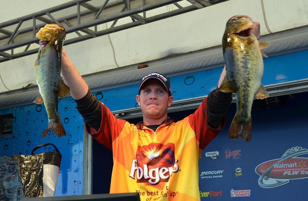 Image for McMillan wins Walmart FLW Tour event presented by Evinrude on Lake Okeechobee