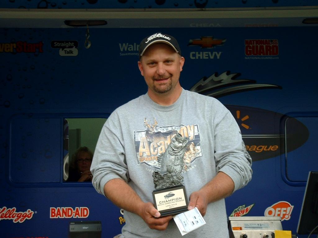 Image for Hoyle wins BFL event on Lake Wylie