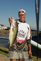 Alan Hults of Gautier, Miss., is in third place with 15 pounds, 11 ounces. Hults' limit was anchored by the big bass in the Pro Division weighing 6 pounds, 6 ounces. 