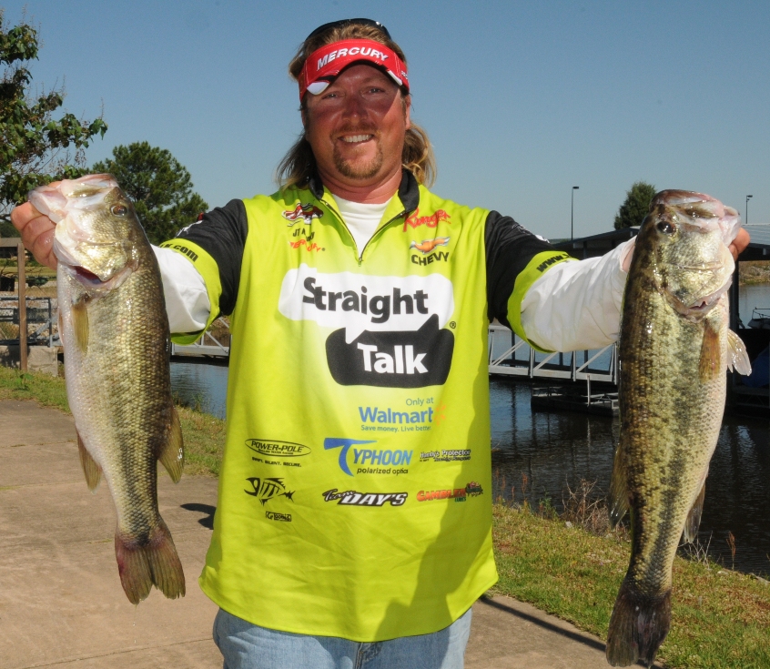 Image for Straight Talk pros gear up for 2012 FLW Tour season