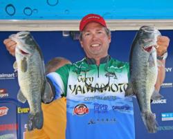 The 20-pound mark extended to fifteenth place - occupied by Arizona pro Ron Colby.