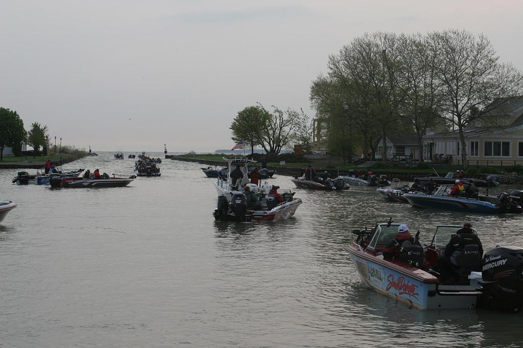 Image for National Guard FLW Walleye Tour sets sights on Lake Erie
