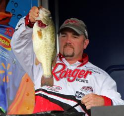 Glenn Babineau caught another solid limit and held onto the third-place spot.
