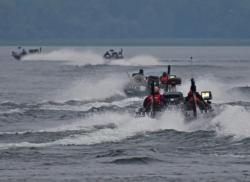 Anglers race to their first spots as day two commences at the 1000 Islands.