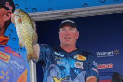 Ontario pro Simon Frost improved one spot to third in the final round.