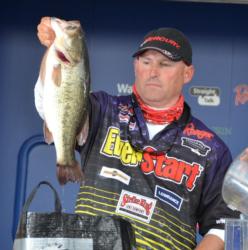 Second-place pro Robert Behrle caught a 20-pound, 6-ounce stringer Sunday, pushing his total weight to 85 pounds, 5 ounces.