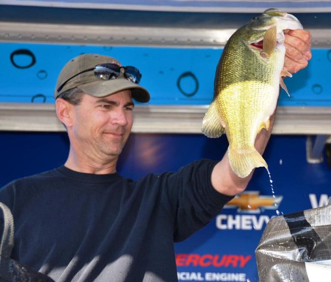 Pro Terrence Rath of Lake Havasu City, Ariz., parlayed a total catch of 49 pounds, 4 ounces into a fourth-place finish on Lake Havasu.