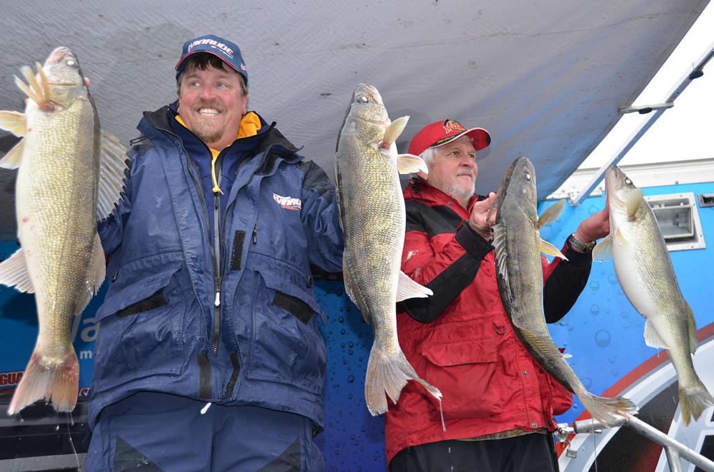 Image for Skarlis leads National Guard FLW Walleye Tour event on Mississippi River