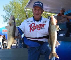 Third-place pro Tom Brunz caught a 13-pound, 5-ounce limit Friday to bring his total weight to 37-15.