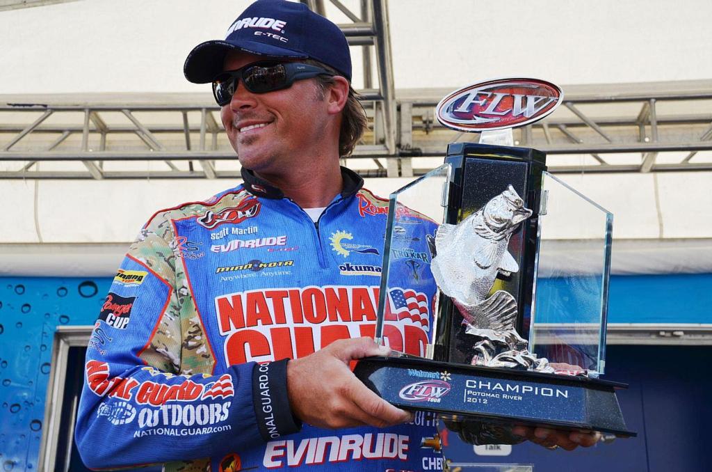 Image for Martin leads wire-to-wire, wins Walmart FLW Tour on Potomac River presented by National Guard