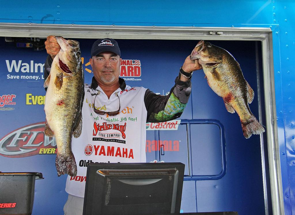 Image for Reneau tops field at stormy Toledo Bend