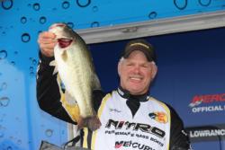  Chuck Nelson caught just three keepers in the final round, but his weight was enough to rise five spots to third place.