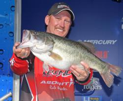 Fourth-place pro Jeromy Francis fished a Revenge football head jig in 8-12 feet of water.