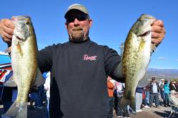 EverStart Series Western Division pro Jeff Michels of Lakehead, Calif., parlayed a total catch of 17 pounds, 5 ounces into a fourth-place qualifying spot heading into the finals on Lake Roosevelt.