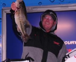 Robert Boyd of Russellville, Ala., finished fourth with a three-day total of 76 pounds, 5 ounces.