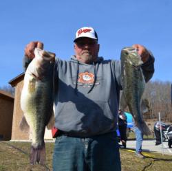 Local pro Mike Foree is close on the heels of the leader. His catch weighed 22 pounds, 2 ounces. 