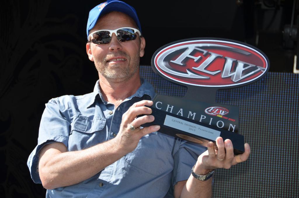 Image for Cummings captures Pickwick crown in Co-angler Division