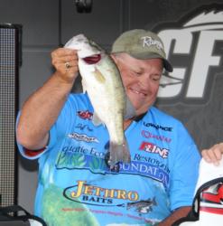 Jeff Fitts of Keystone Heights, Fla., finished third with a three-day total of 54 pounds, 11 ounces worth $7,240.