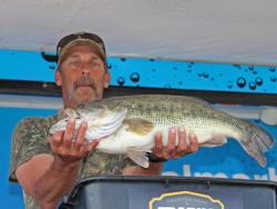 This 8-pound, 14-ounce bass pushed John Browning into the co-angler lead.