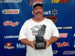 Co-angler Gary Vanover of Cincinnati, Ohio won the June 1 Buckeye Division event on Mosquito Lake with a limit worth 10 pounds, 2 ounces. Vanover earned a check for more than $1,800 with his victory. 