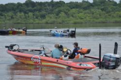 Second-place pro qualifier Barry Wilson heads out towards the open waters of Grand Lake during final takeoff.
