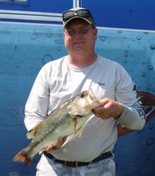 David Carroll retained his No. 2 spot on the co-angler leaderboard with a combined catch of 33 pounds, 4 ounces.
