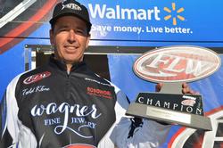 Co-angler Todd Kline of San Clemente, Calif., proudly displays his first-place trophy after winning the Rayovac FLW Series tournament title on Lake Havasu.