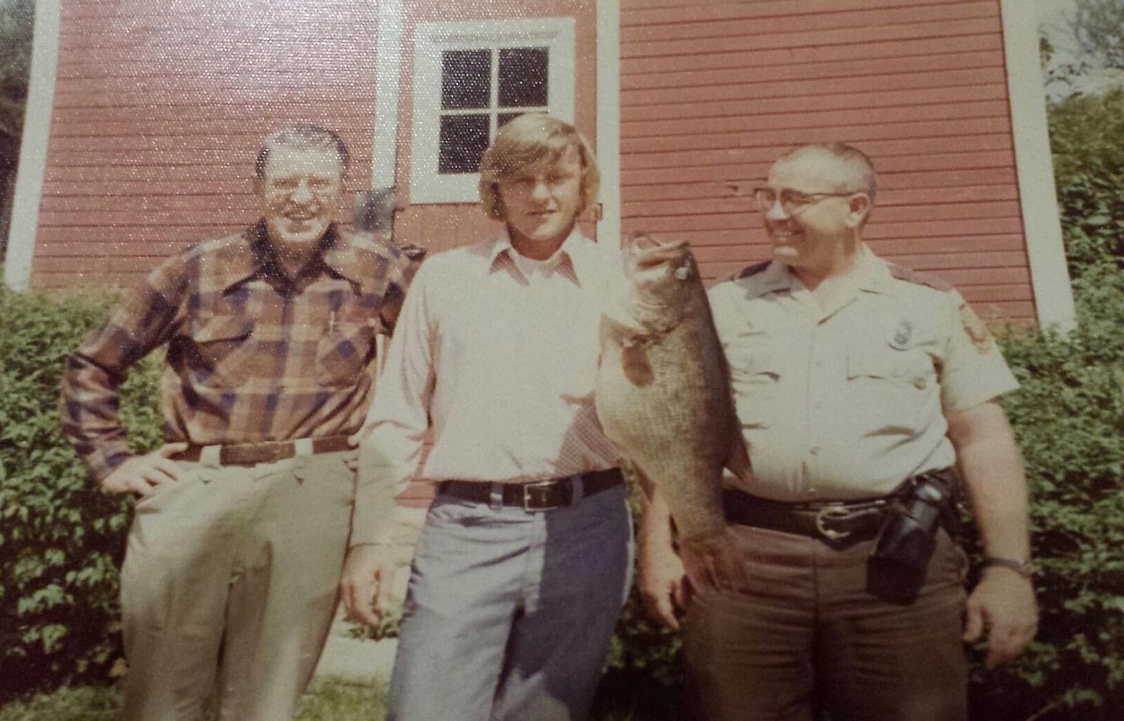 Record Breaker: The story of Roy Landsberger's Ohio State Record largemouth  bass - Major League Fishing