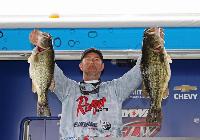 The biggest sack of the event pushed Russell Cecil into the lead at Toledo Bend.