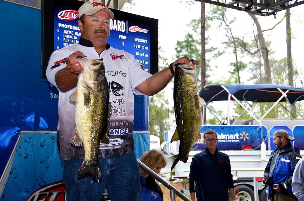 Image for Cotten claims lead at Walmart FLW Tour Event on Sam Rayburn Reservoir presented by Chevy