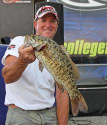 Finesse tactics produced a mixed bag of smallmouth and largemouth for fourth-place boater David Nichol.