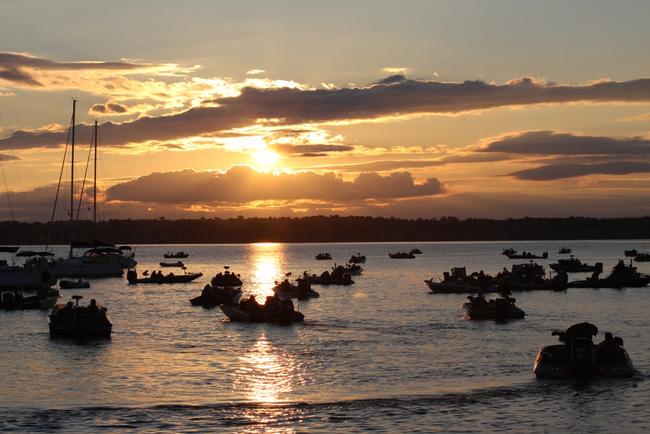 Hopes are high at the start of the Rayovac FLW Series event on Lake Champlain.