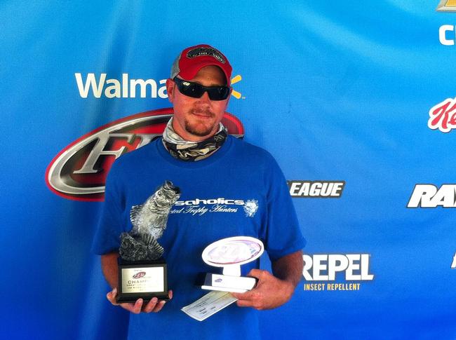 Co-angler Tony Seiler of River Falls, Wis., won the July 26 Great Lakes Division event on Mississippi River-La Crosse with a limit (3) weighing 10 pounds, 15 ounces to earn a check worth $2,469.
