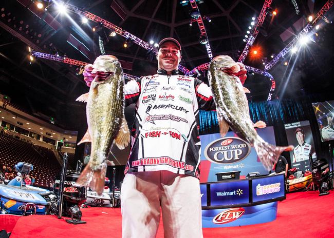 Tennessean Brad Knight sacked up 13 pounds, 7 ounces for a spot in the top 10.